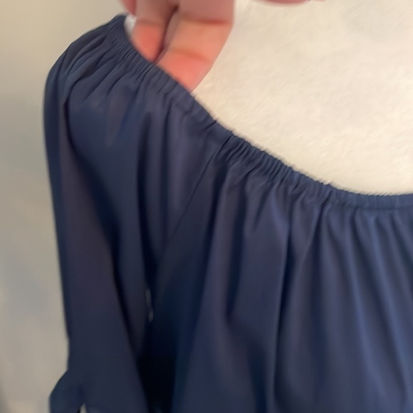 💙Sateen Tie Sleeve Top - Picture 4 of 10